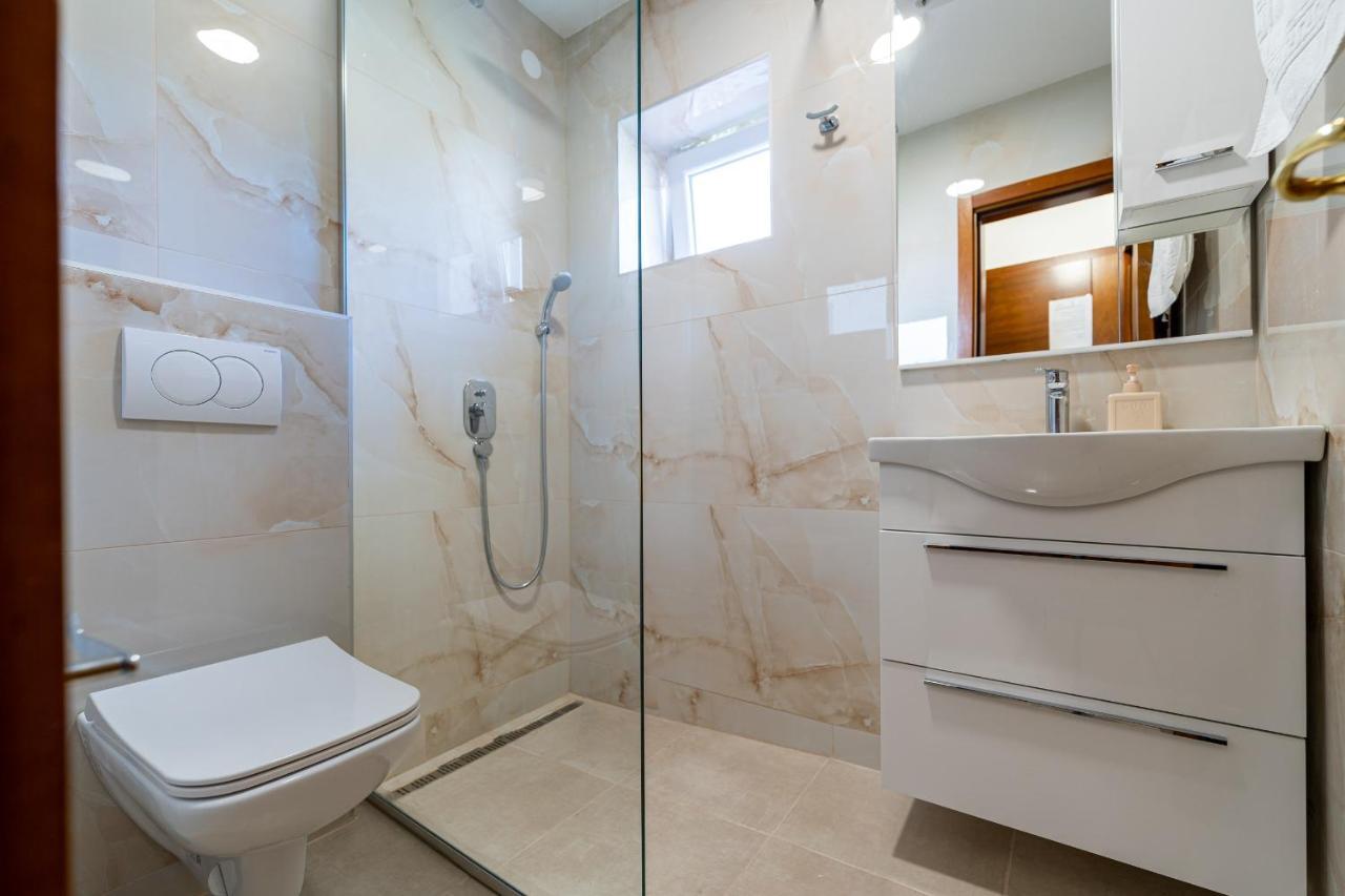 Marea 2 Apartment Budva